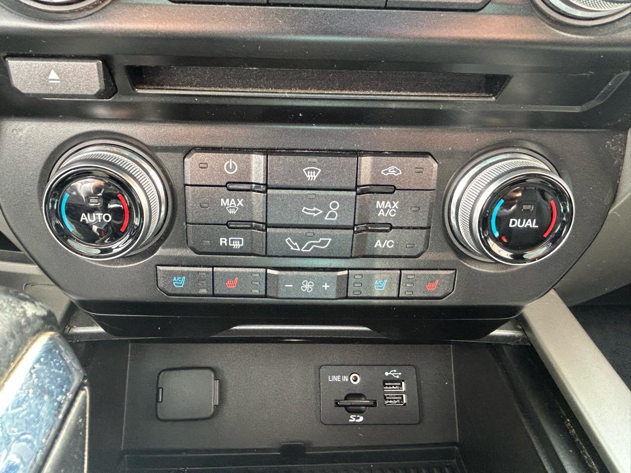 Ford F-150 XL SuperCrew 5.5-ft. Bed 4WD 2015