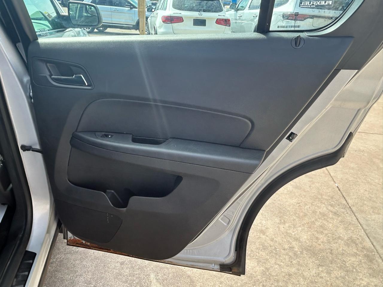 Chevrolet Equinox LS AWD 2012