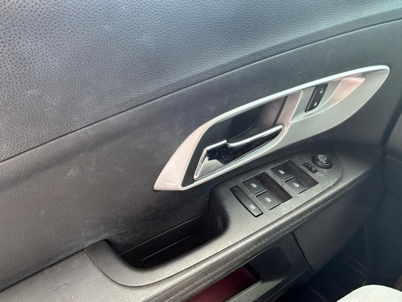 Chevrolet Equinox LS AWD 2012