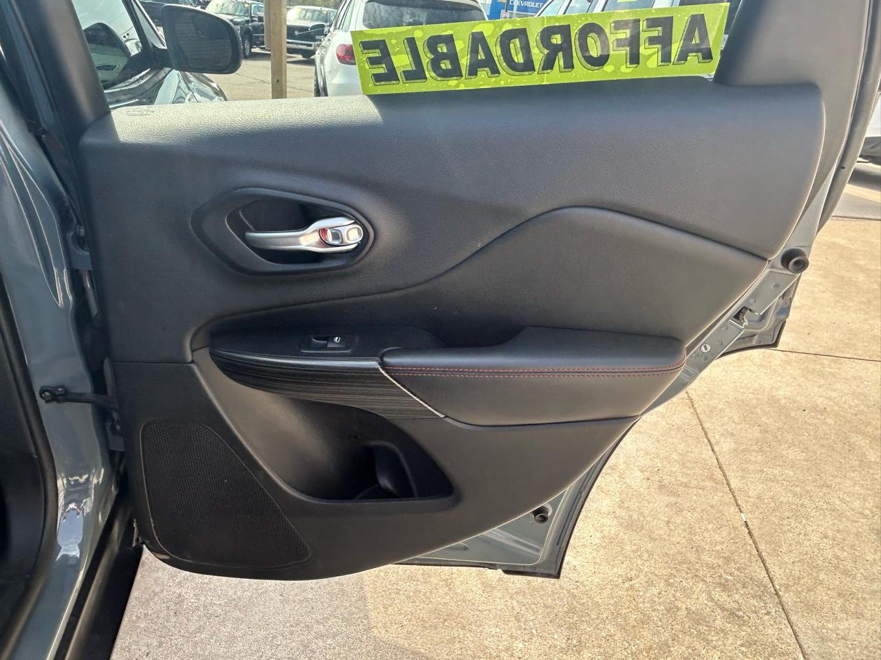 Jeep Cherokee Trailhawk 4WD 2014