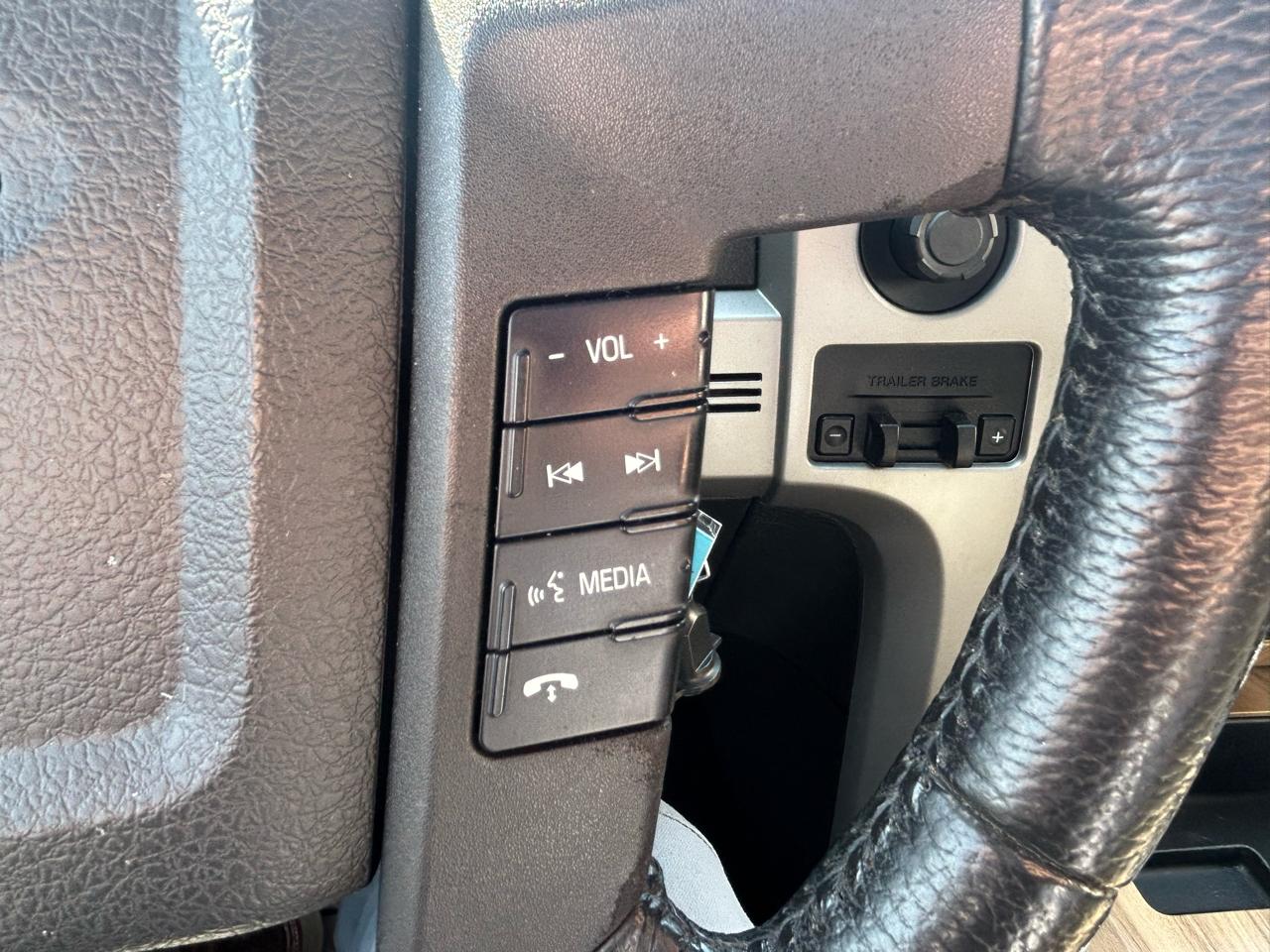 Ford F-150 Supercab 157" Lariat 4WD 2011