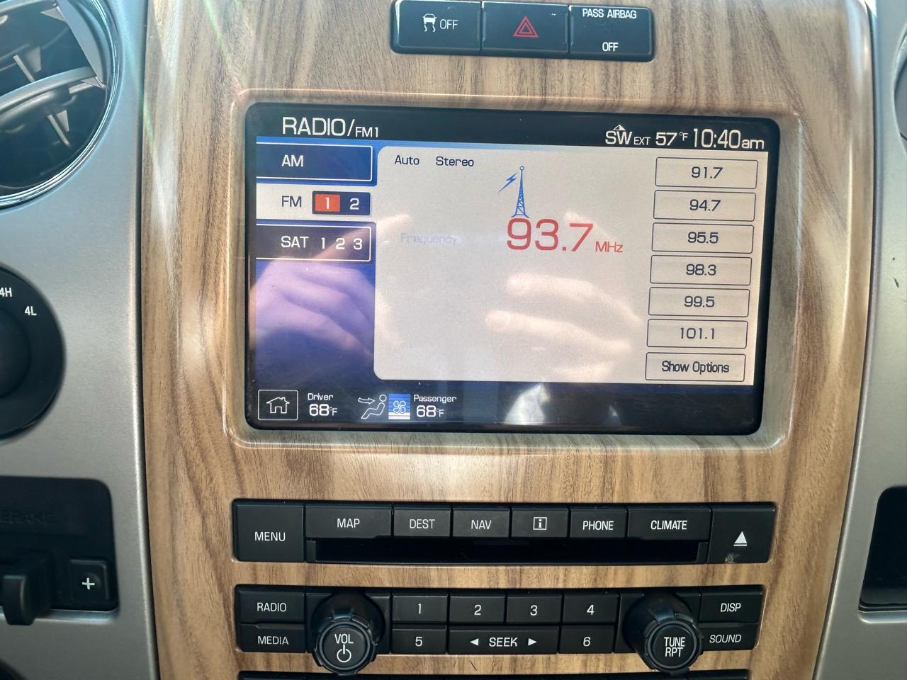 Ford F-150 Supercab 157" Lariat 4WD 2011