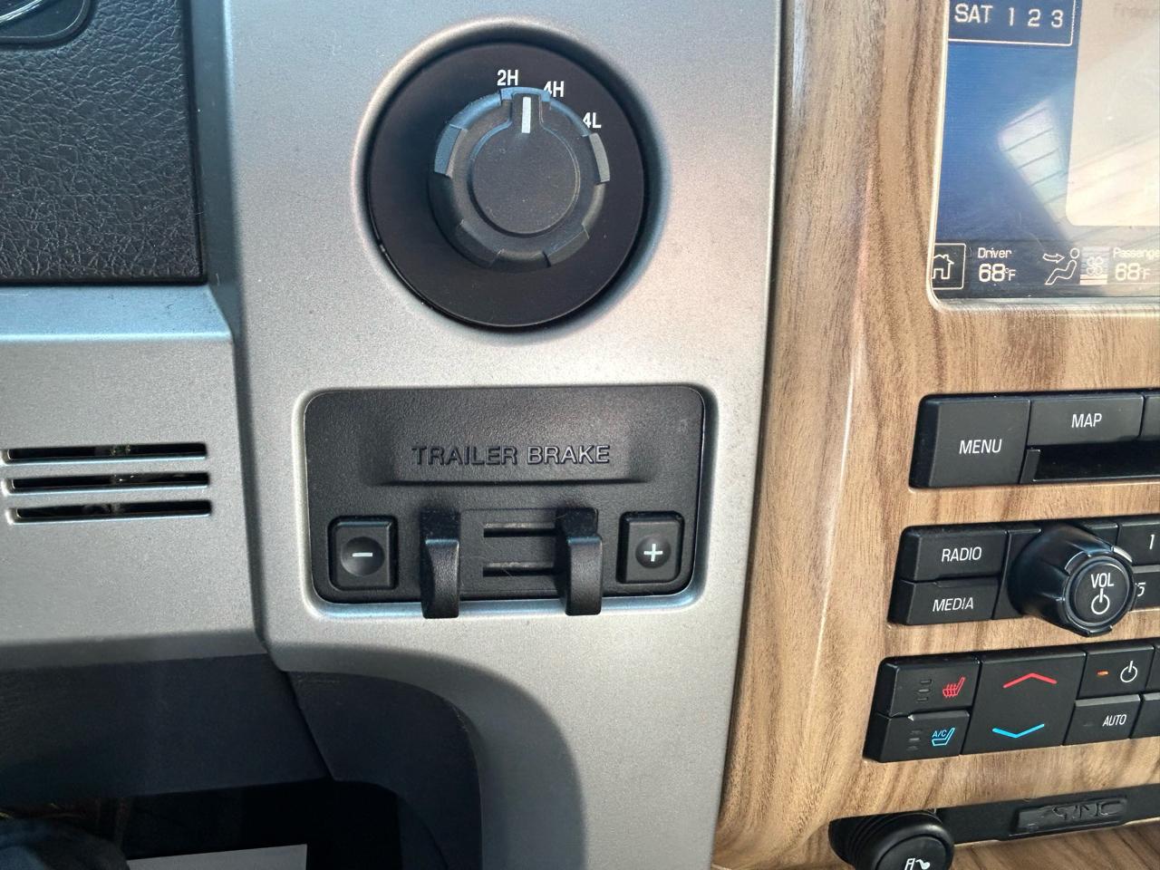 Ford F-150 Supercab 157" Lariat 4WD 2011