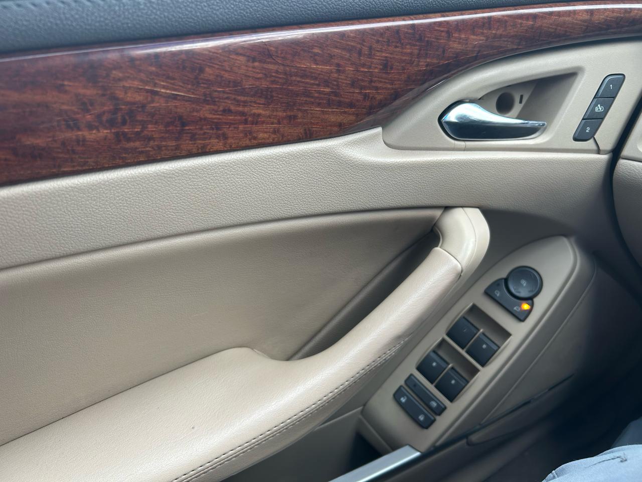 Cadillac CTS 3.0L Luxury 2010