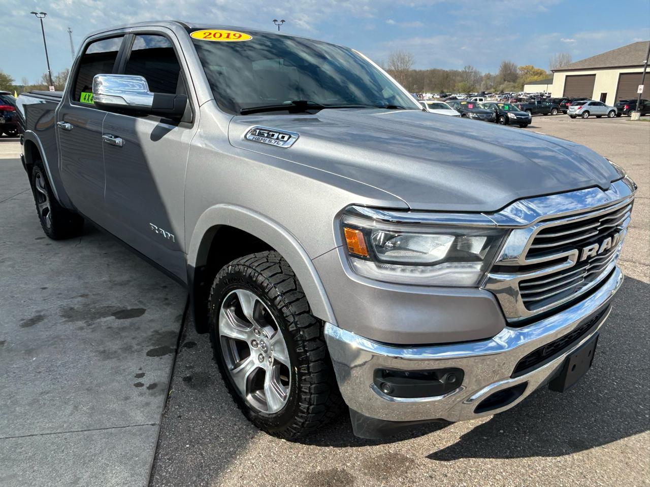 RAM 1500 Laramie Crew Cab SWB 4WD 2019