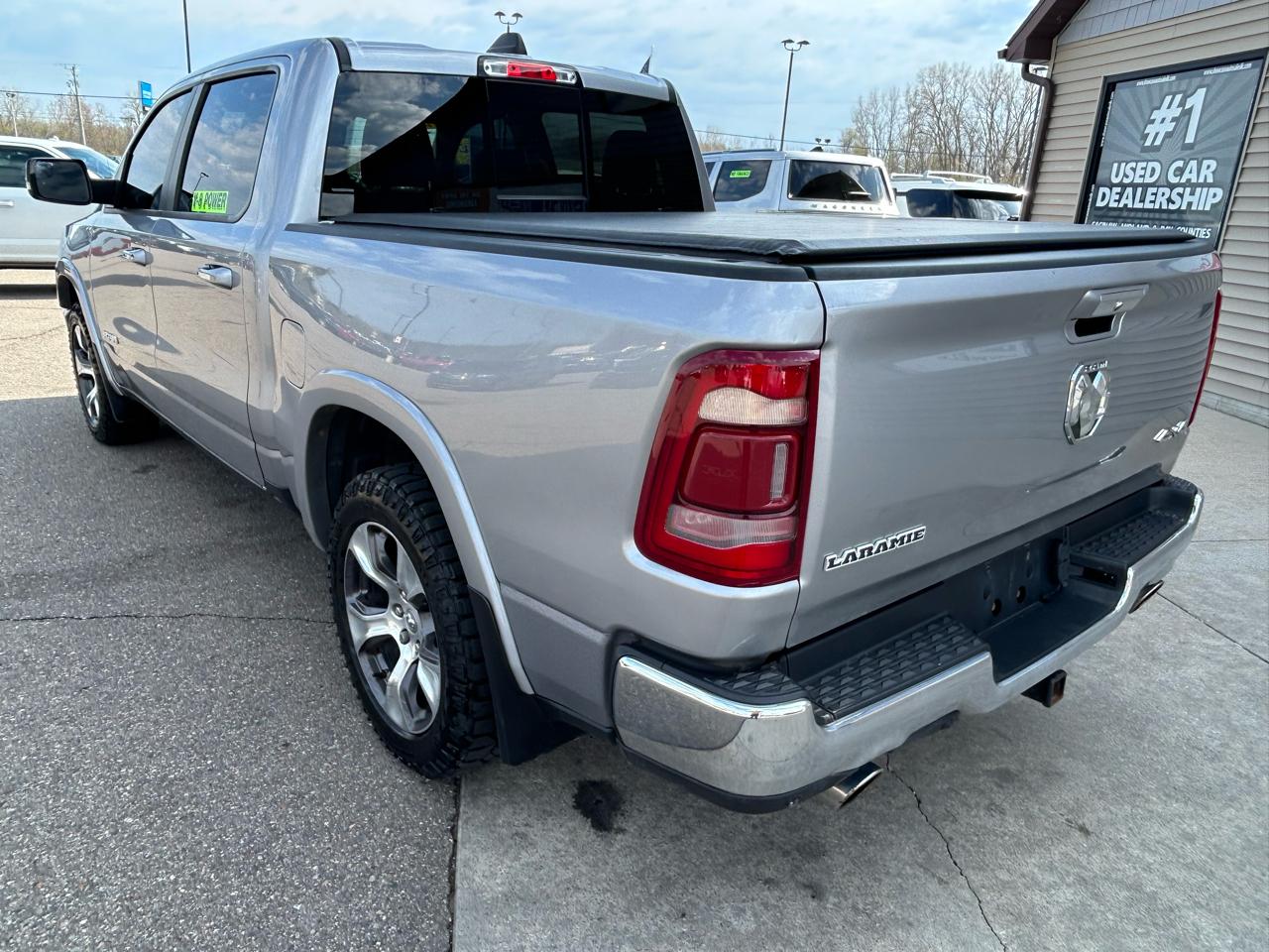 RAM 1500 Laramie Crew Cab SWB 4WD 2019