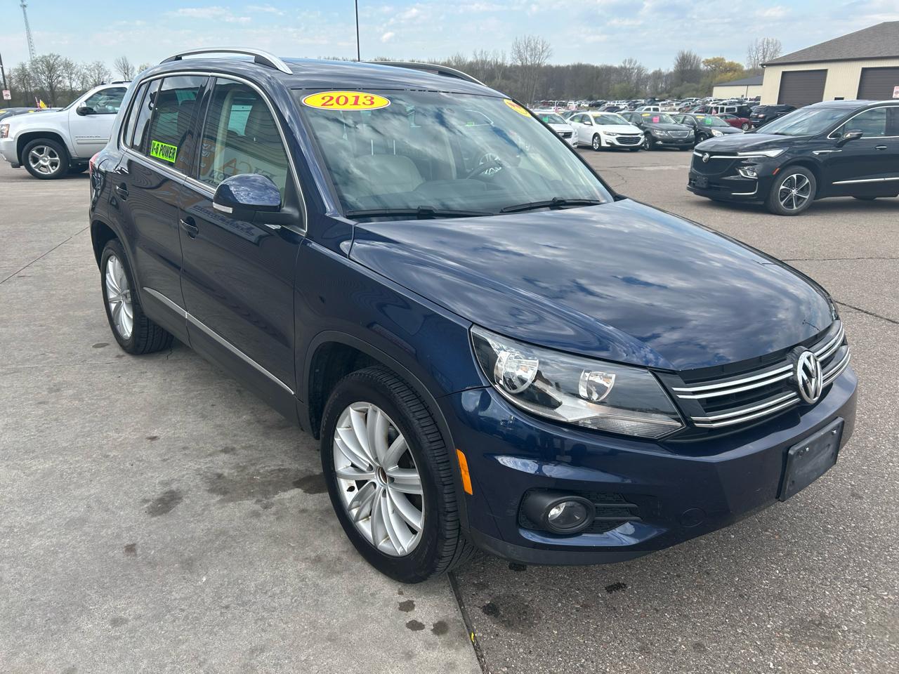 Volkswagen Tiguan S 2013