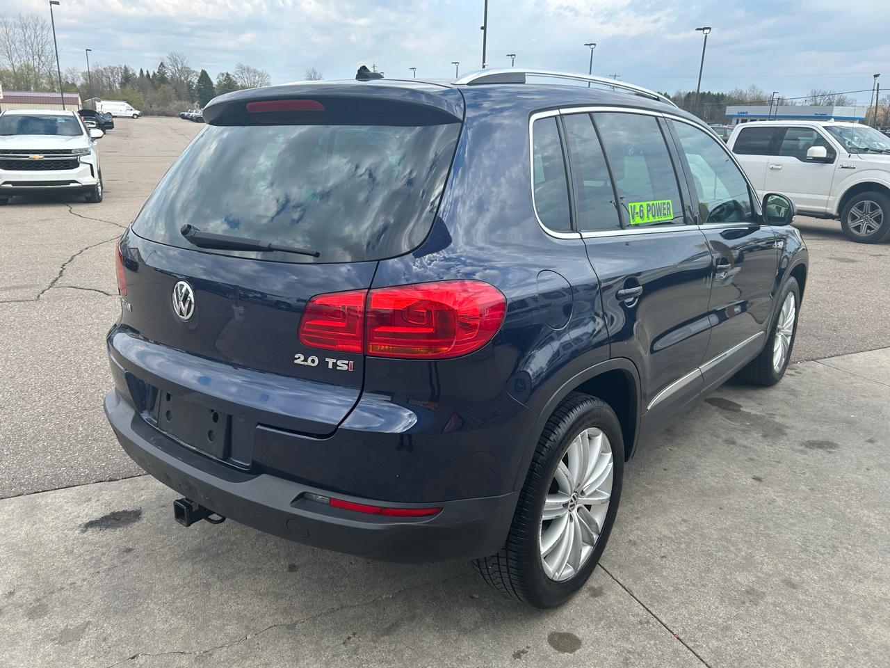 Volkswagen Tiguan S 2013