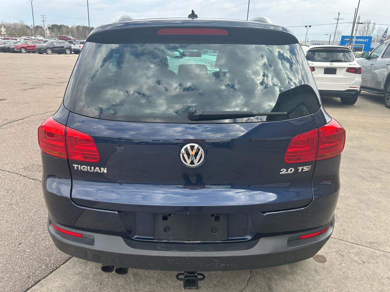 Volkswagen Tiguan S 2013