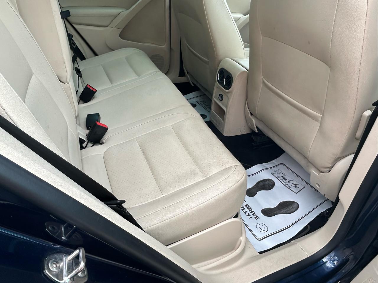 Volkswagen Tiguan S 2013