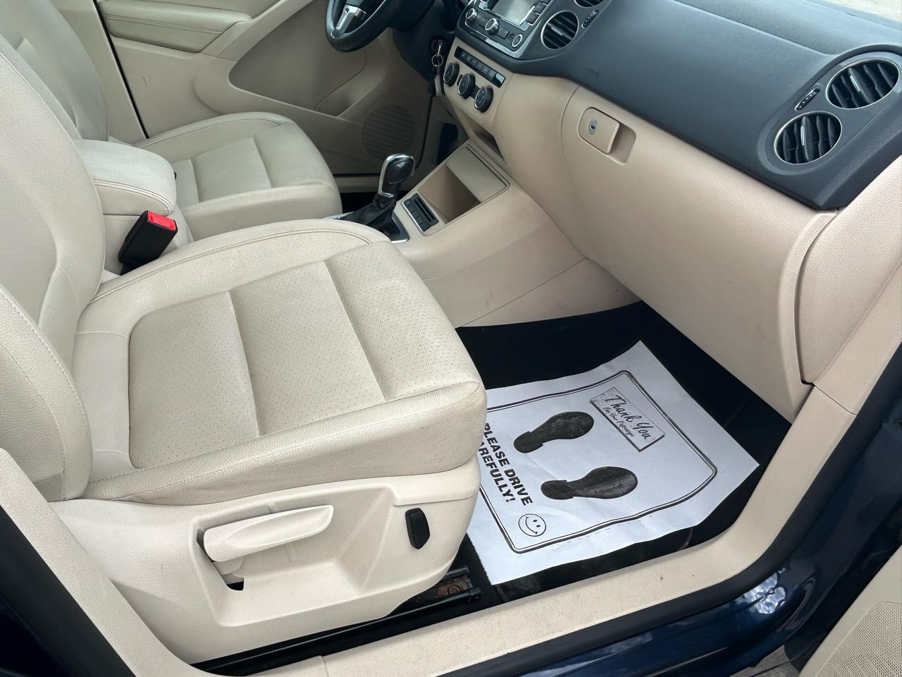 Volkswagen Tiguan S 2013