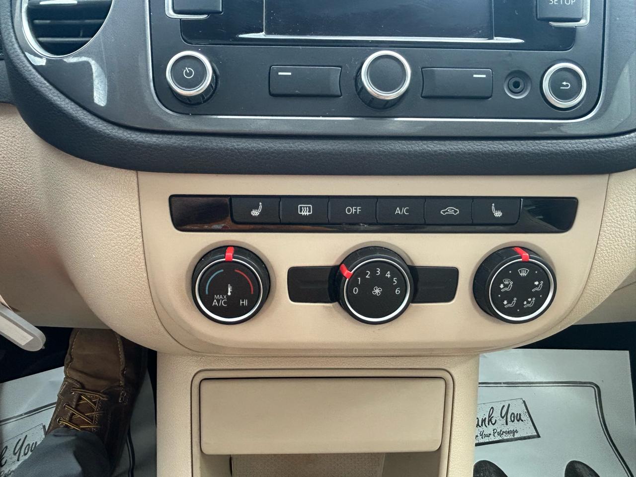 Volkswagen Tiguan S 2013