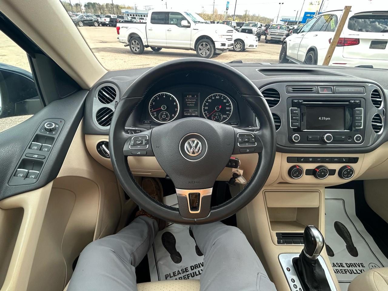 Volkswagen Tiguan S 2013
