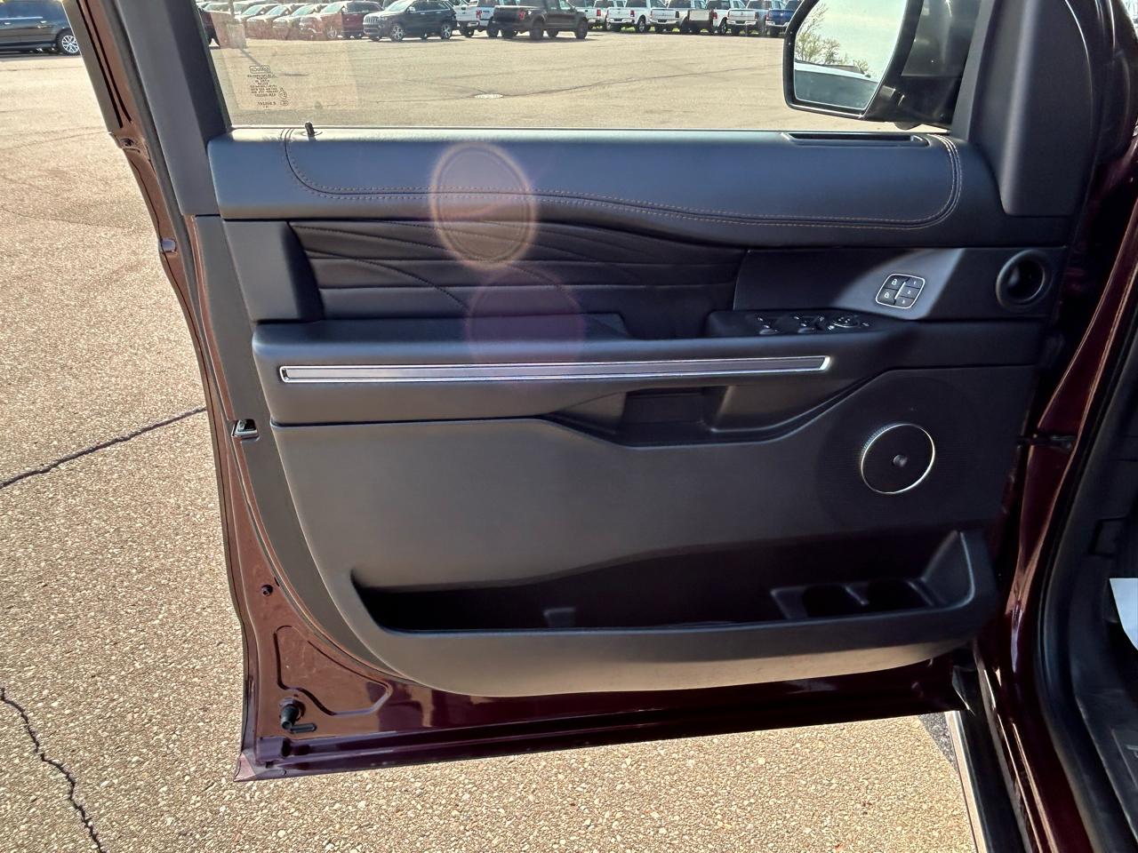 Ford Expedition Platinum 4WD 2020