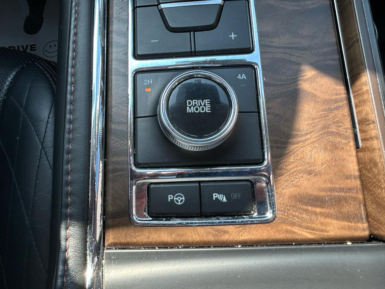 Ford Expedition Platinum 4WD 2020