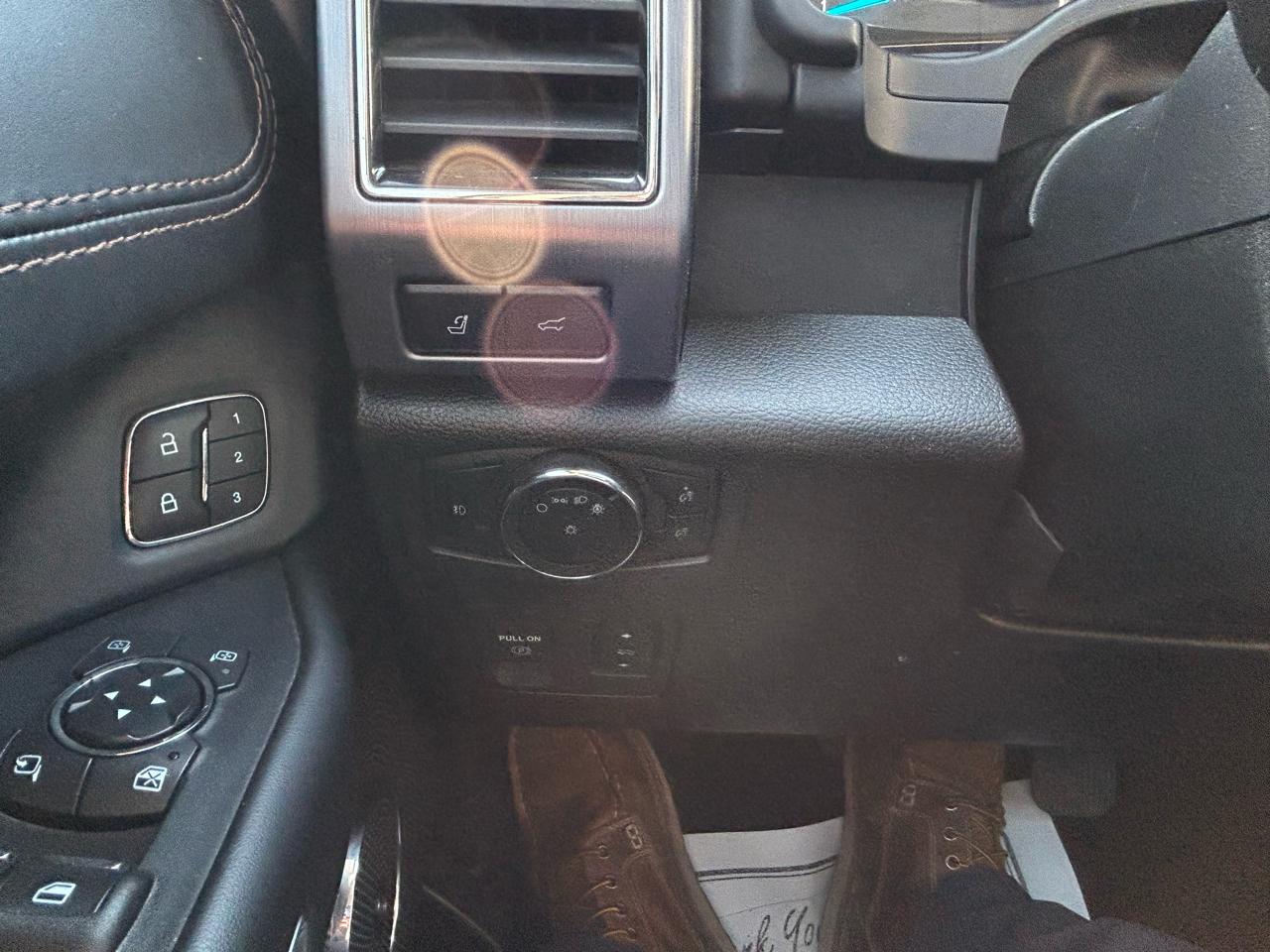 Ford Expedition Platinum 4WD 2020