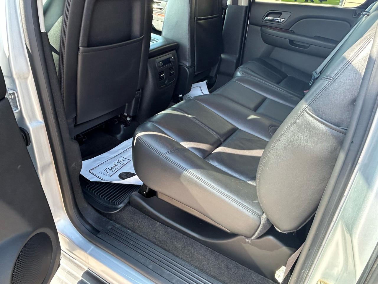 Chevrolet Avalanche LT 4WD 2013