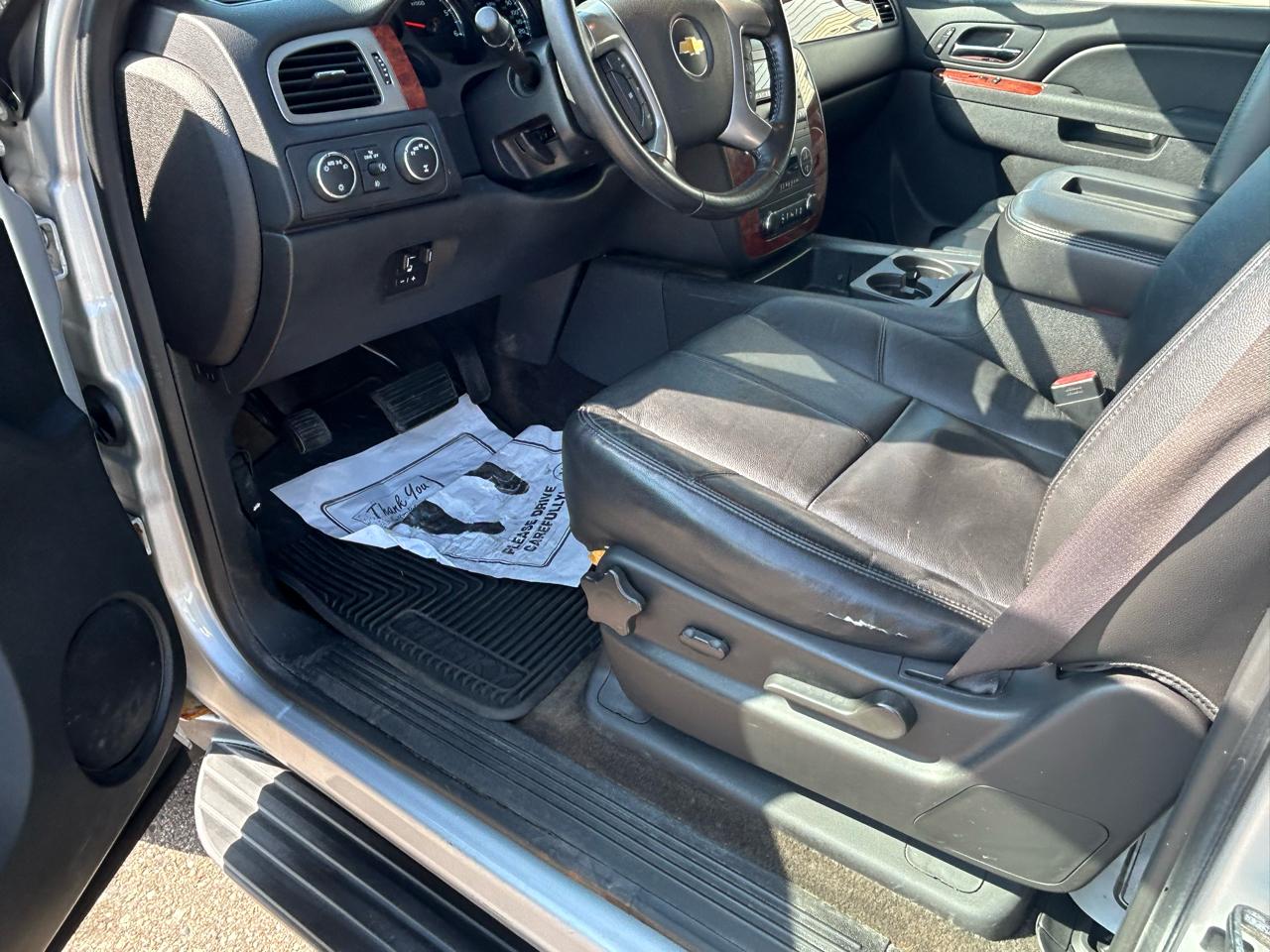 Chevrolet Avalanche LT 4WD 2013