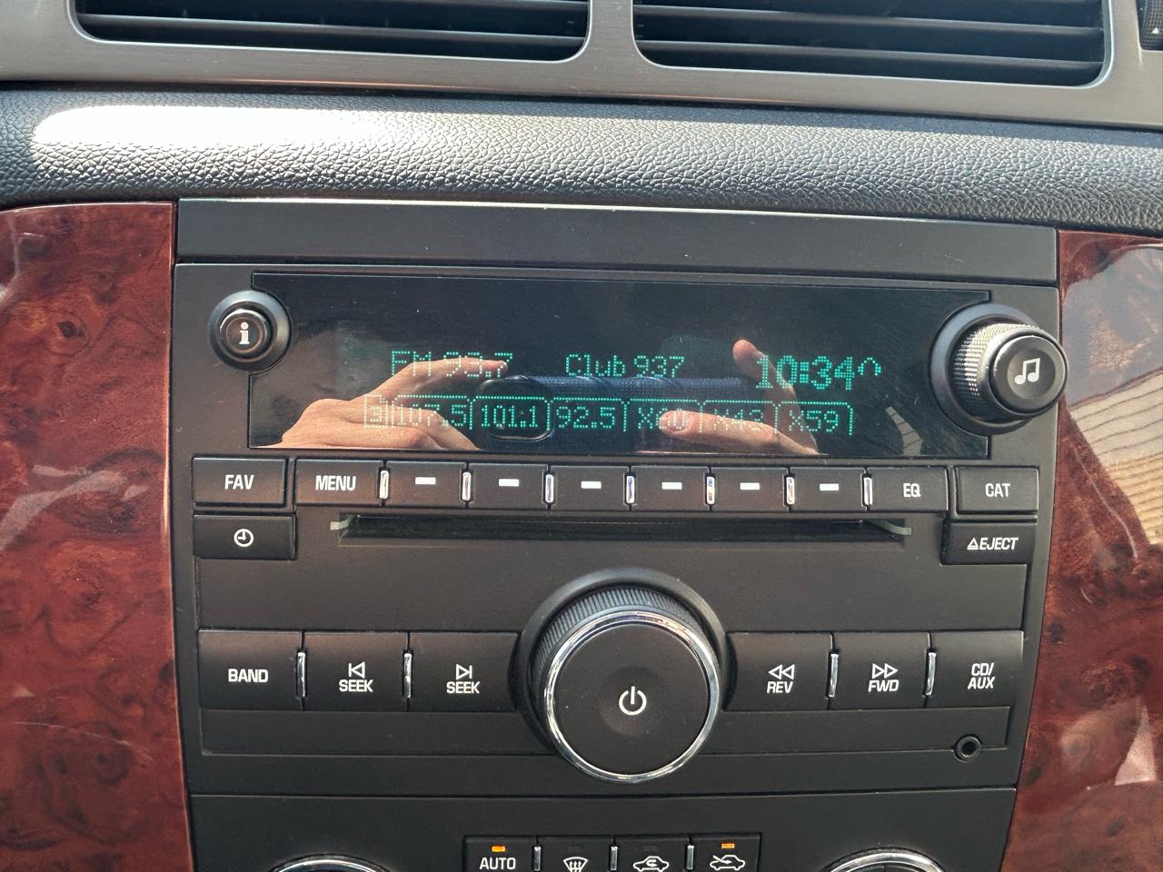 Chevrolet Avalanche LT 4WD 2013