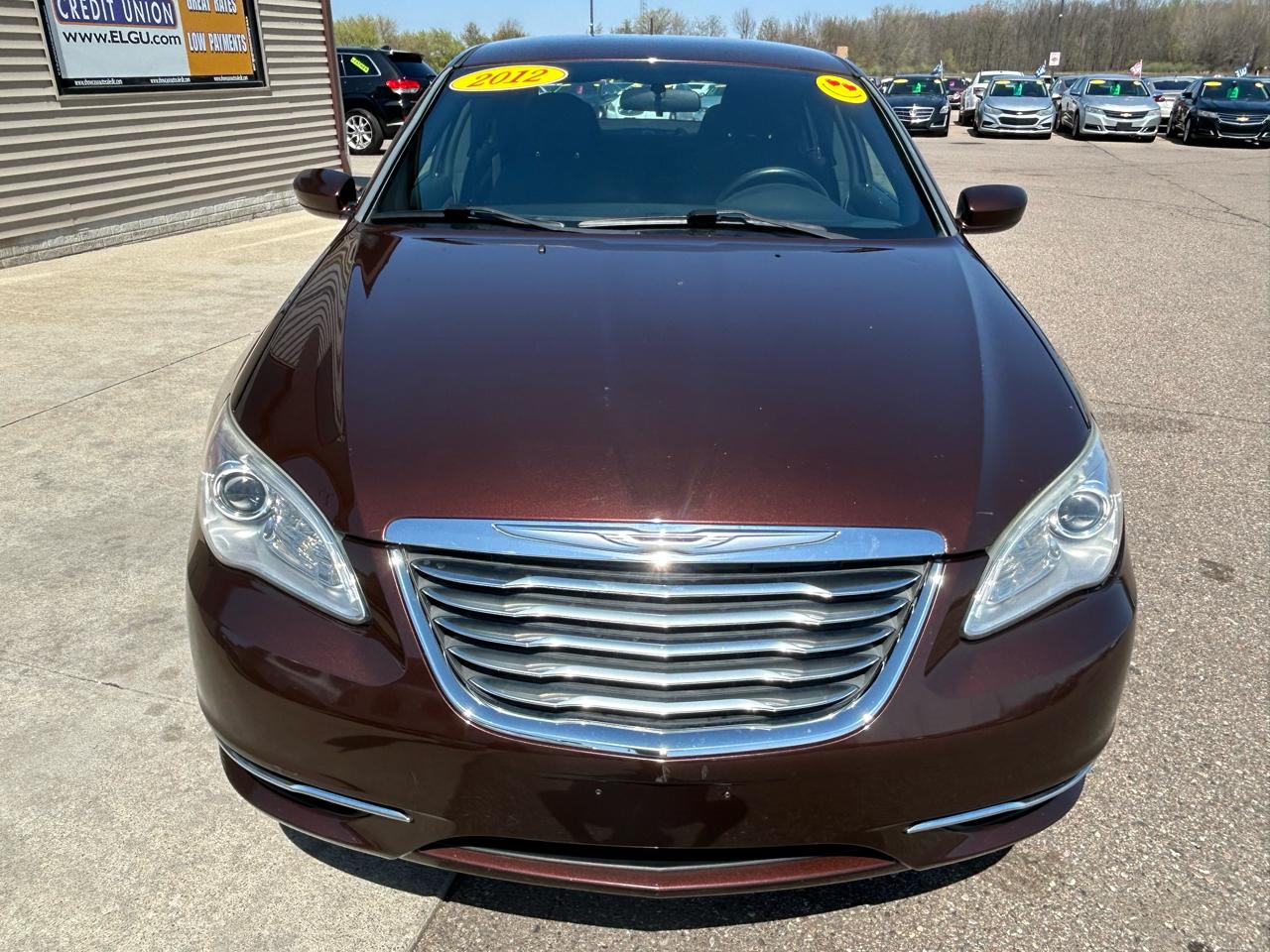 Chrysler 200 Touring 2012