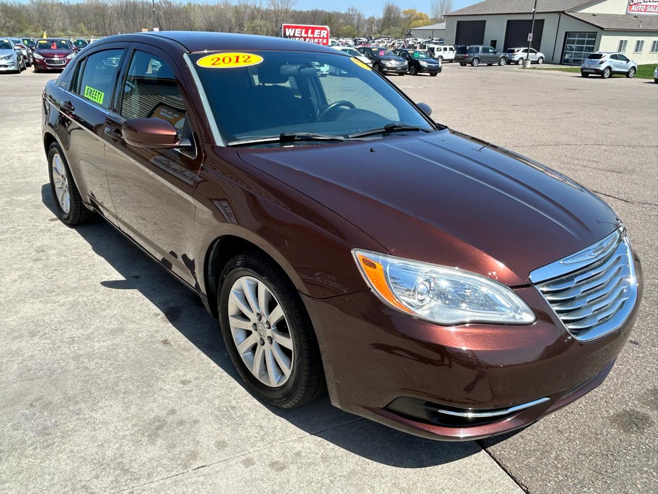 Chrysler 200 Touring 2012