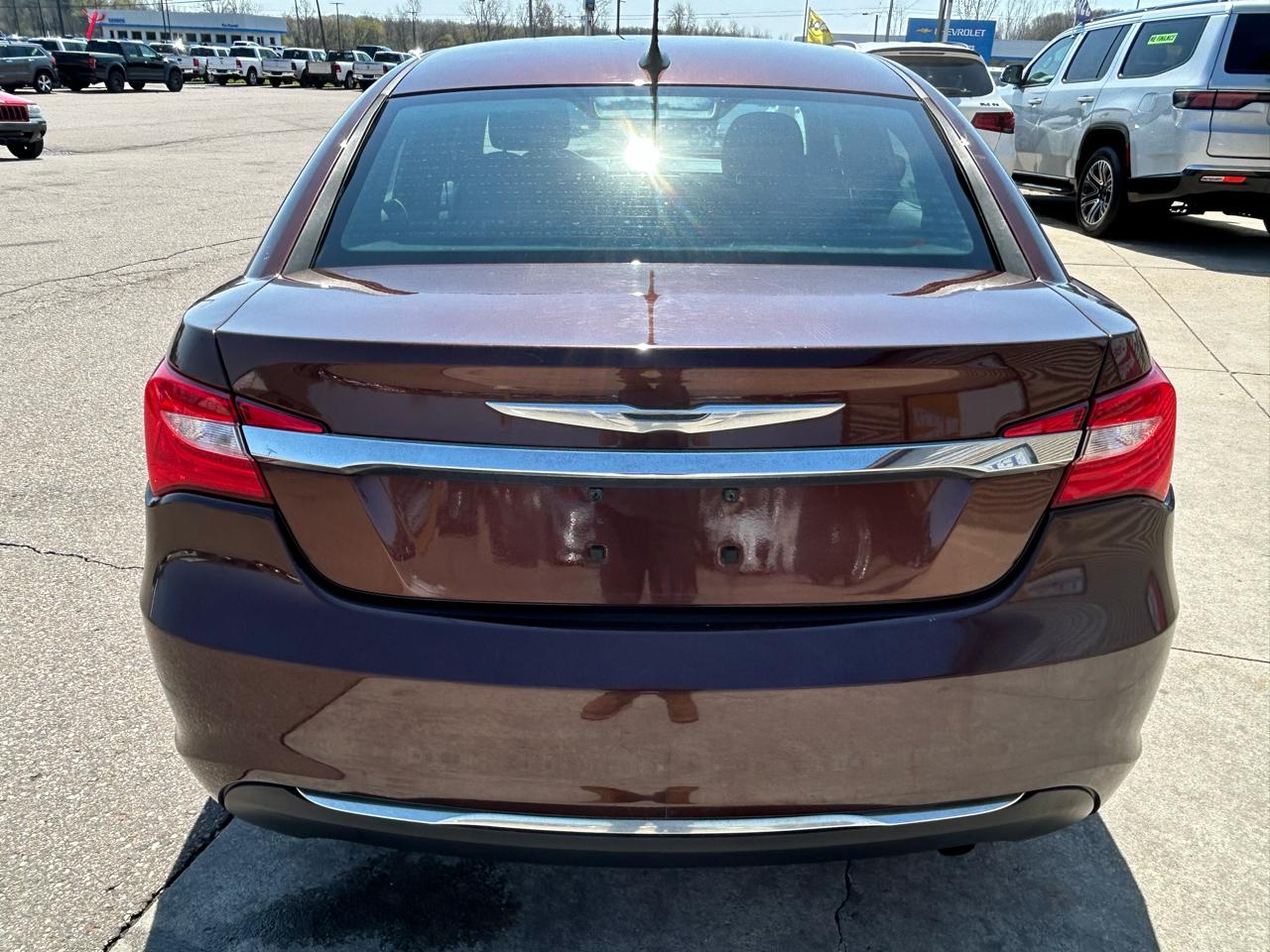 Chrysler 200 Touring 2012