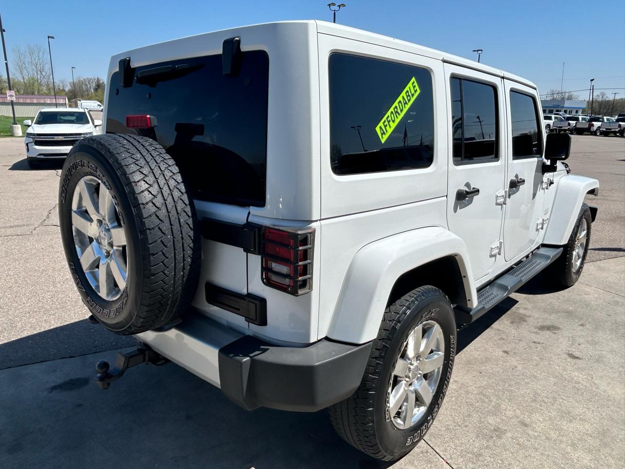 Jeep Wrangler Unlimited Sahara 4WD 2013
