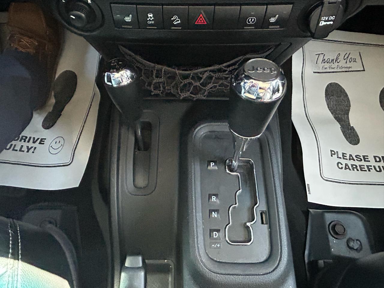 Jeep Wrangler Unlimited Sahara 4WD 2013