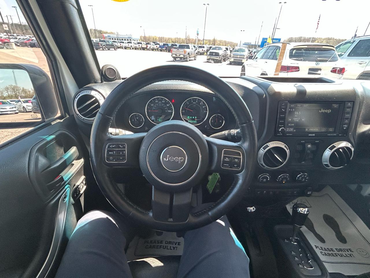 Jeep Wrangler Unlimited Sahara 4WD 2013