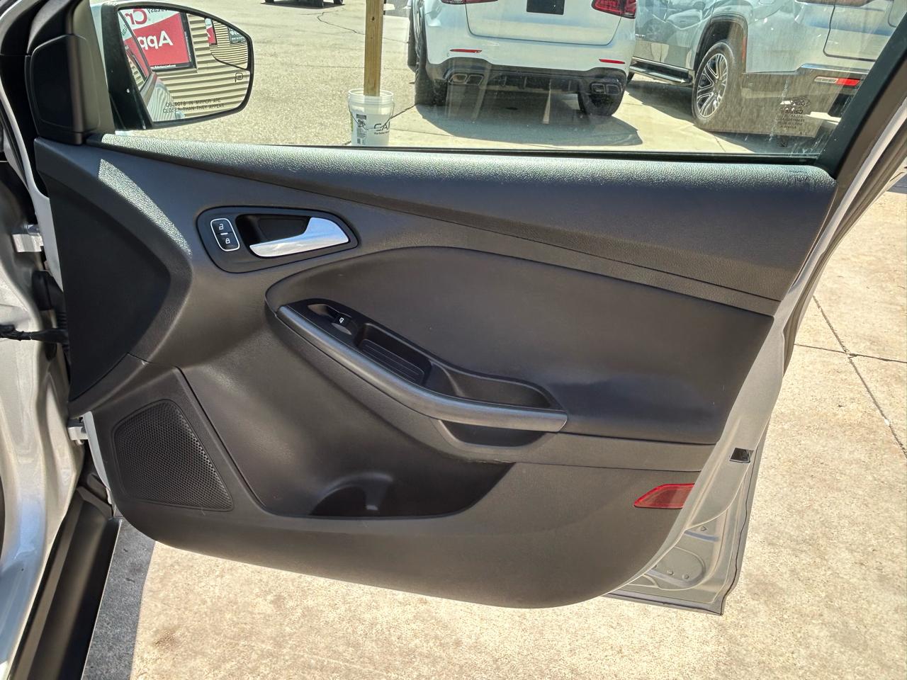 Ford Focus SEL Sedan 2017