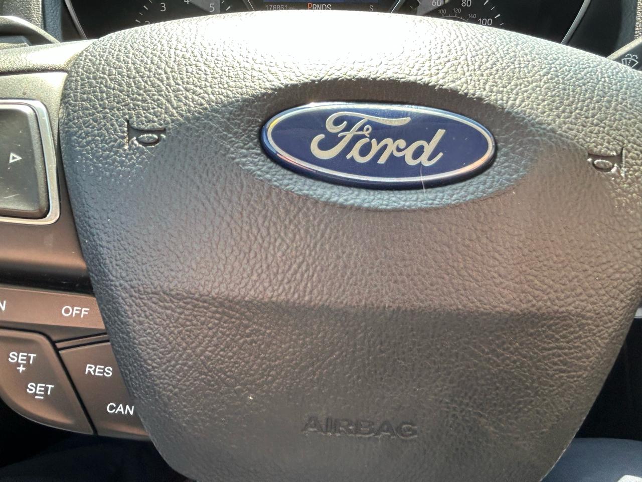 Ford Focus SEL Sedan 2017