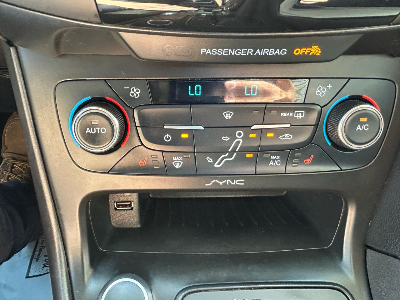 Ford Focus SEL Sedan 2017