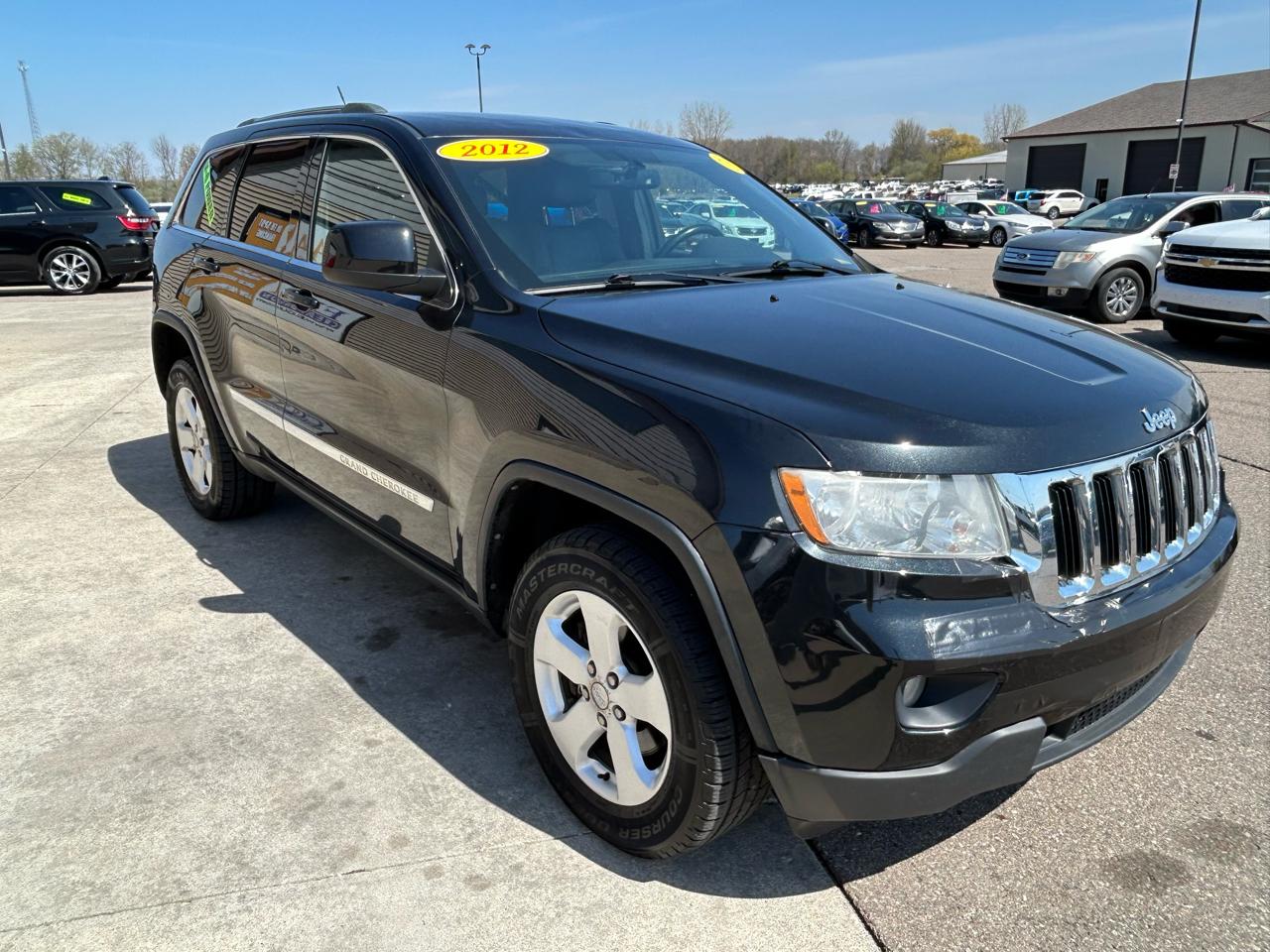 Jeep Grand Cherokee Laredo 4WD 2012