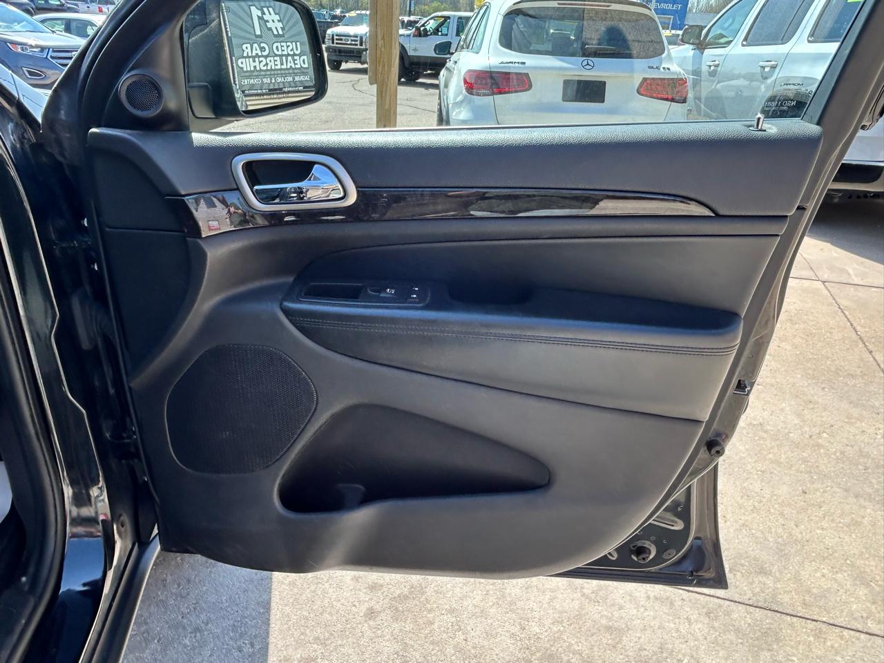 Jeep Grand Cherokee Laredo 4WD 2012