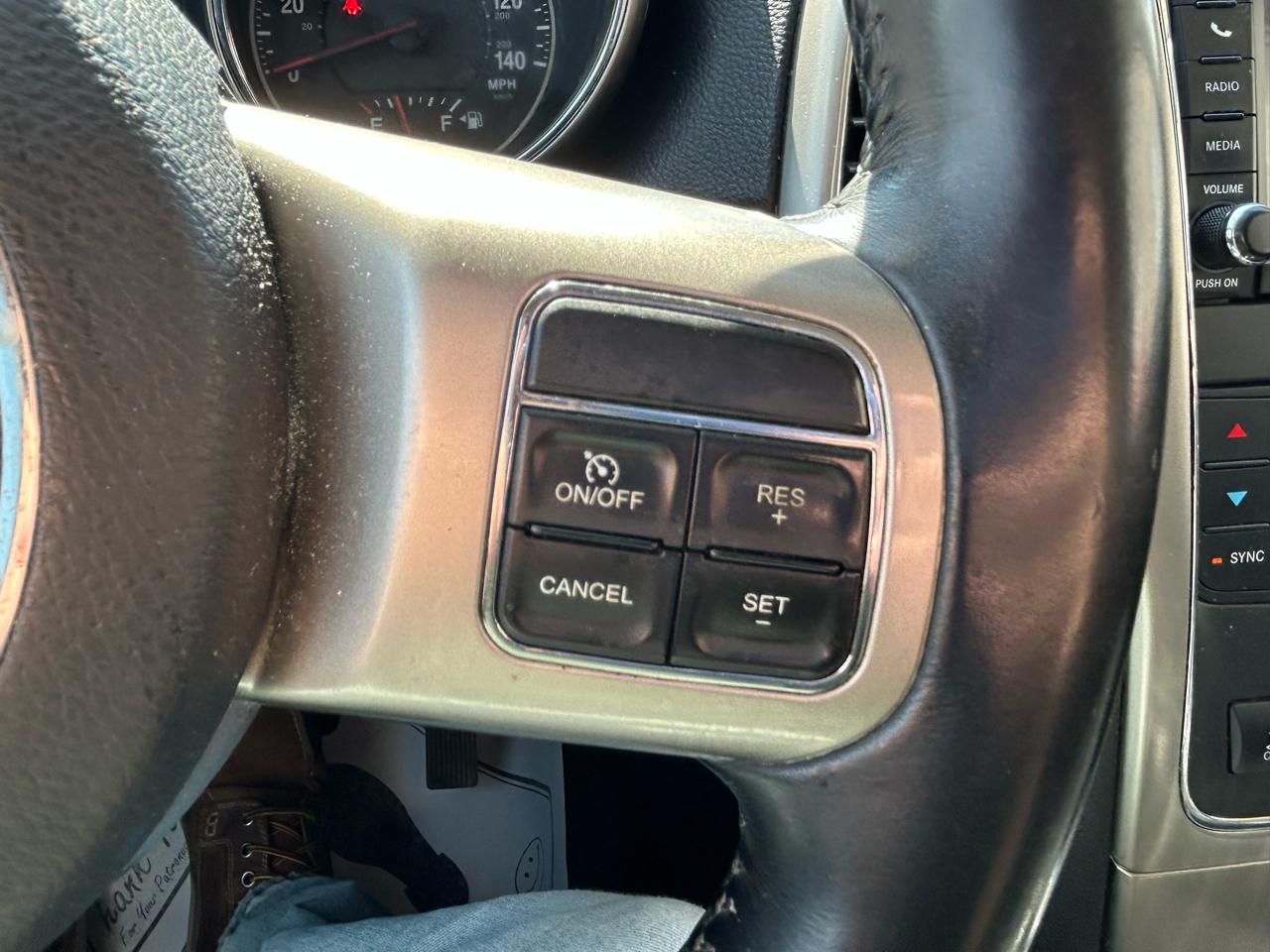 Jeep Grand Cherokee Laredo 4WD 2012