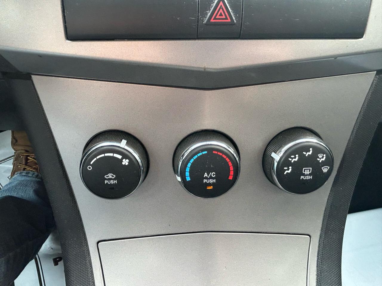 Chrysler Sebring Sedan Touring 2010