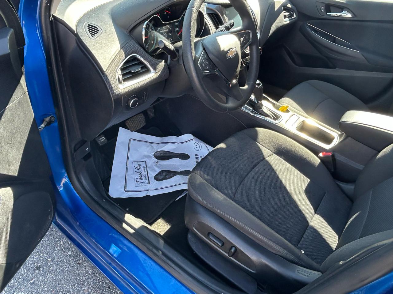 Chevrolet Cruze LT Auto Hatchback 2017