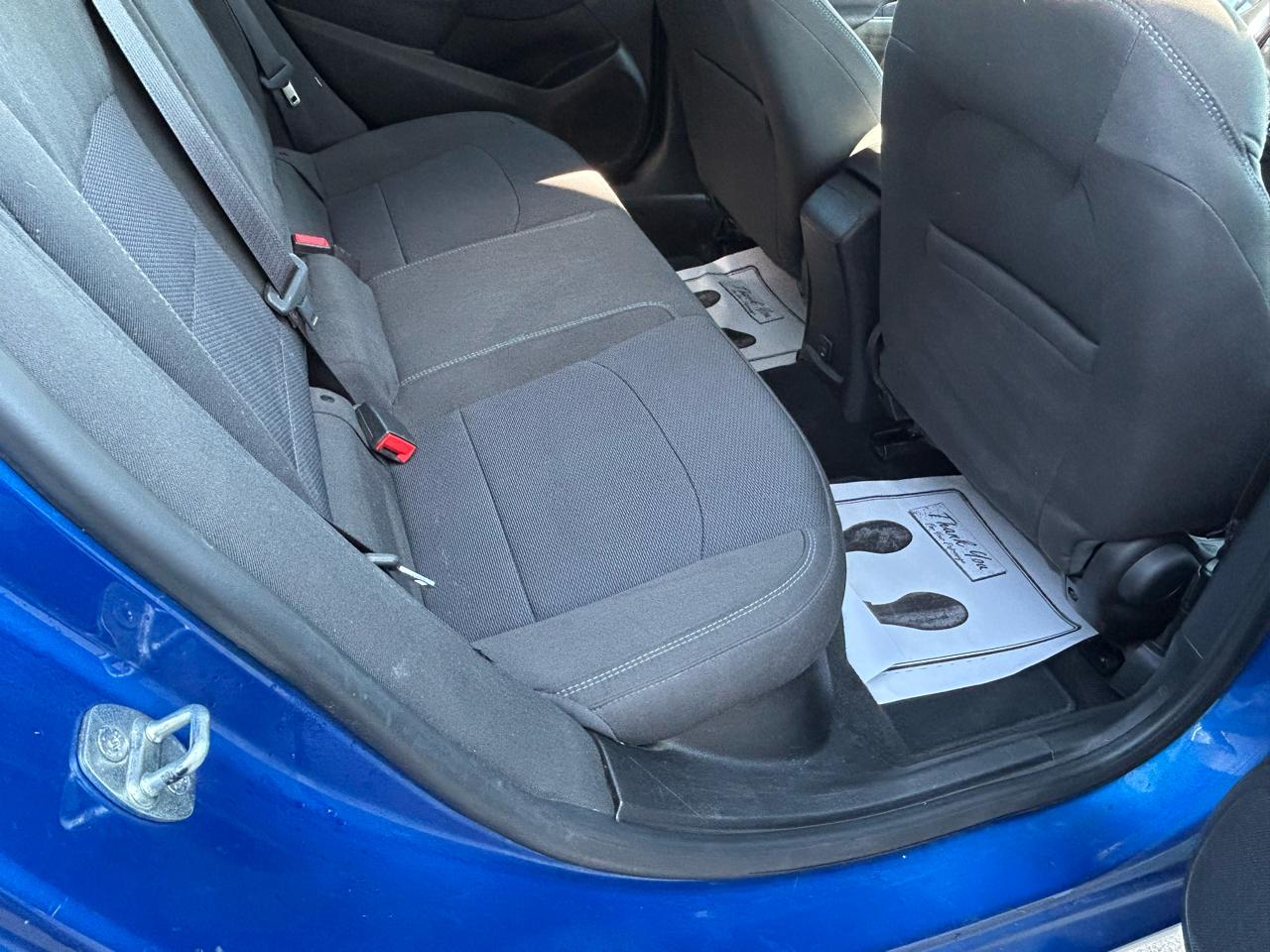 Chevrolet Cruze LT Auto Hatchback 2017