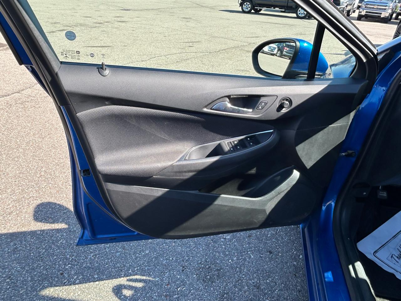 Chevrolet Cruze LT Auto Hatchback 2017