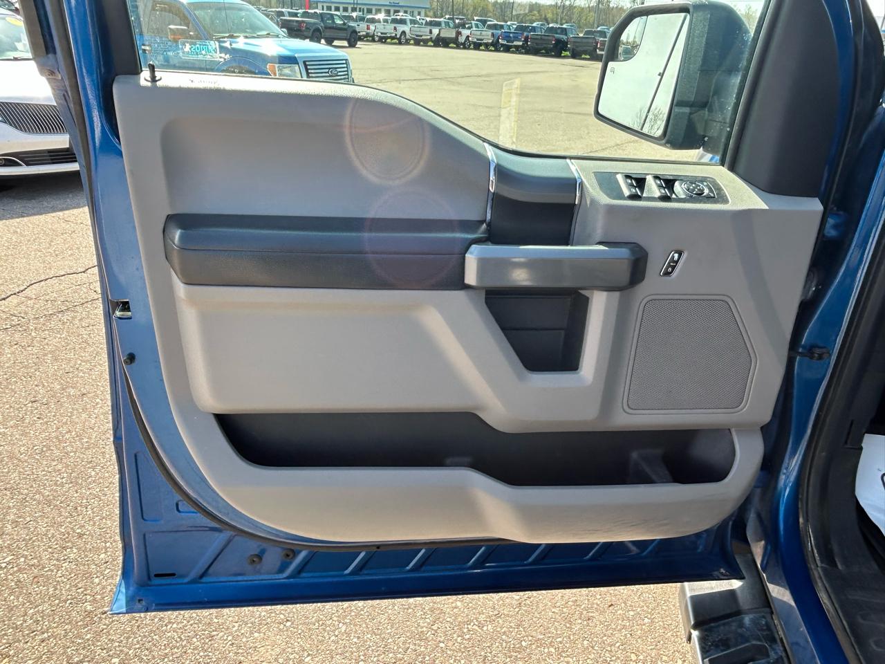 Ford F-150 XLT SuperCrew 5.5-ft. Bed 4WD 2018