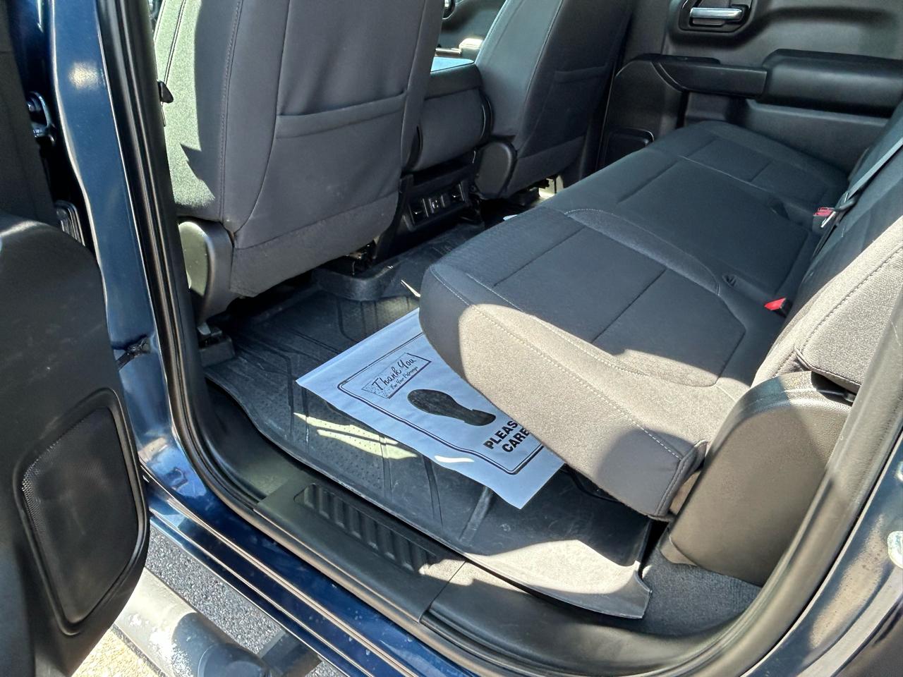 Chevrolet Silverado 1500 LT Crew Cab 4WD 2021