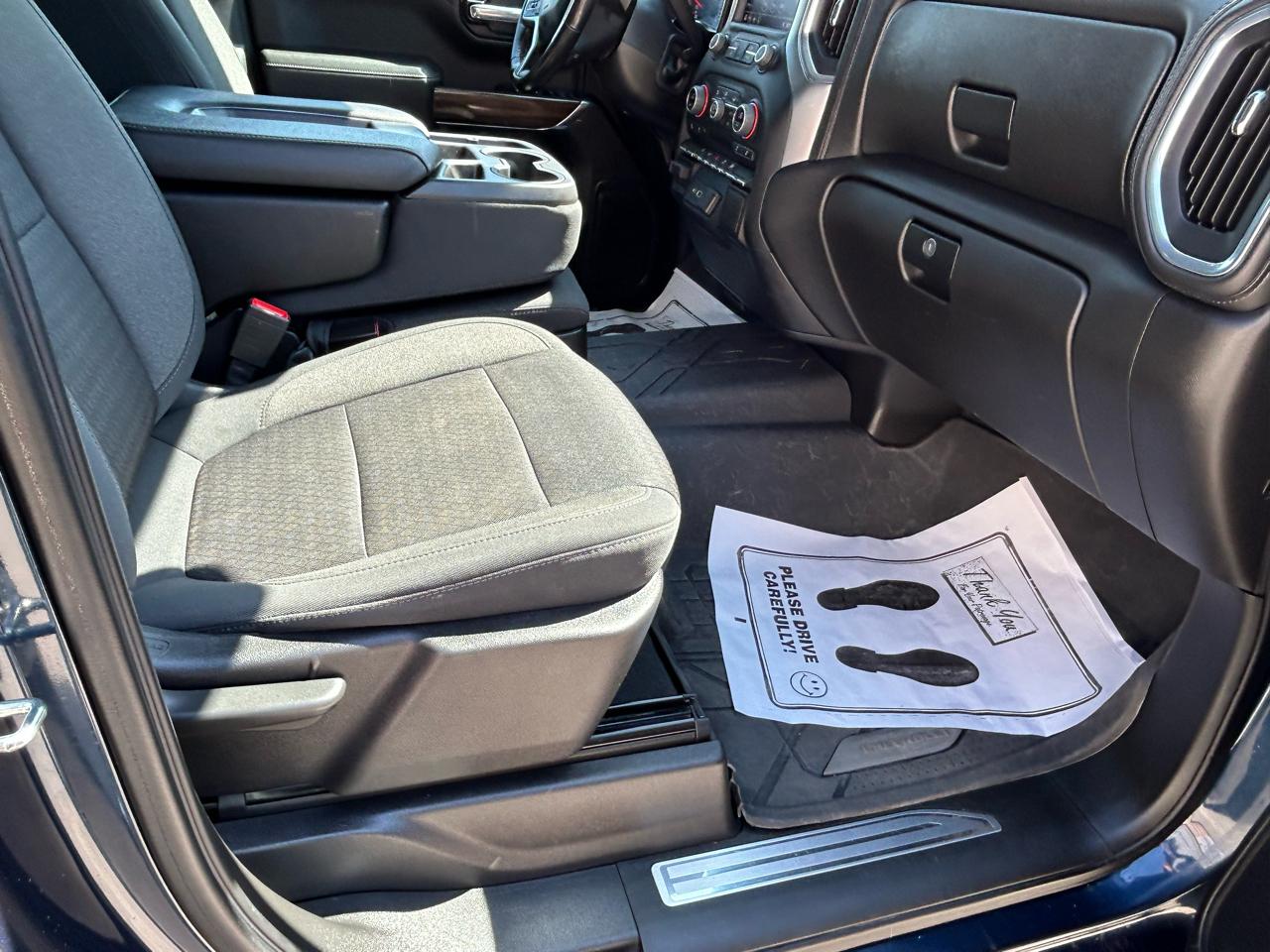 Chevrolet Silverado 1500 LT Crew Cab 4WD 2021