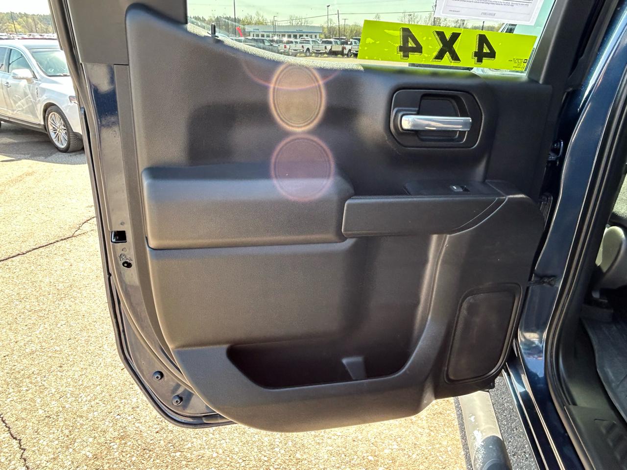 Chevrolet Silverado 1500 LT Crew Cab 4WD 2021