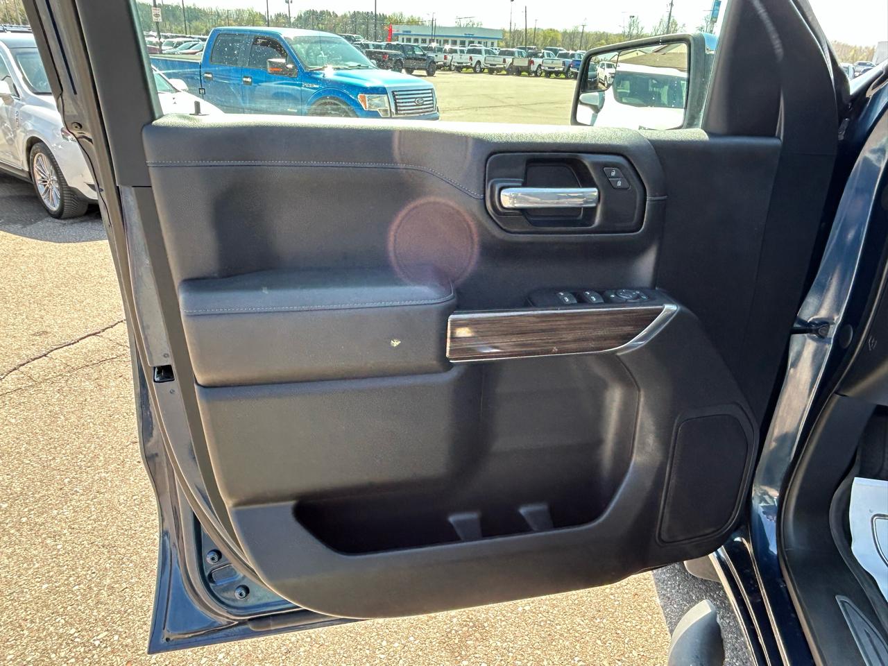 Chevrolet Silverado 1500 LT Crew Cab 4WD 2021