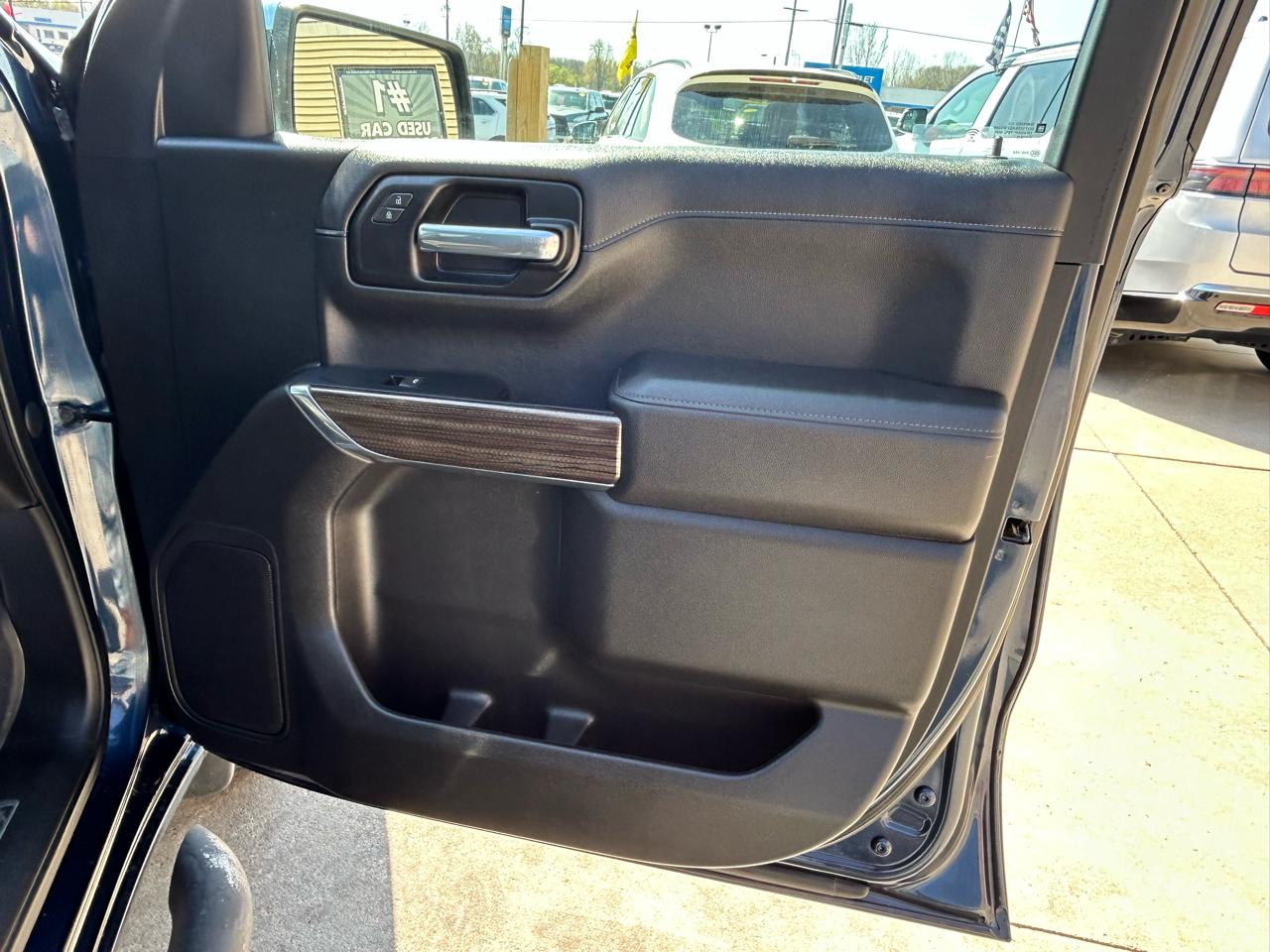 Chevrolet Silverado 1500 LT Crew Cab 4WD 2021