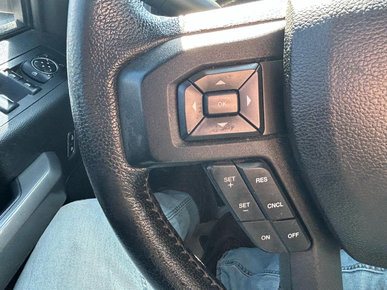 Ford F-150 XL SuperCrew 5.5-ft. Bed 4WD 2015