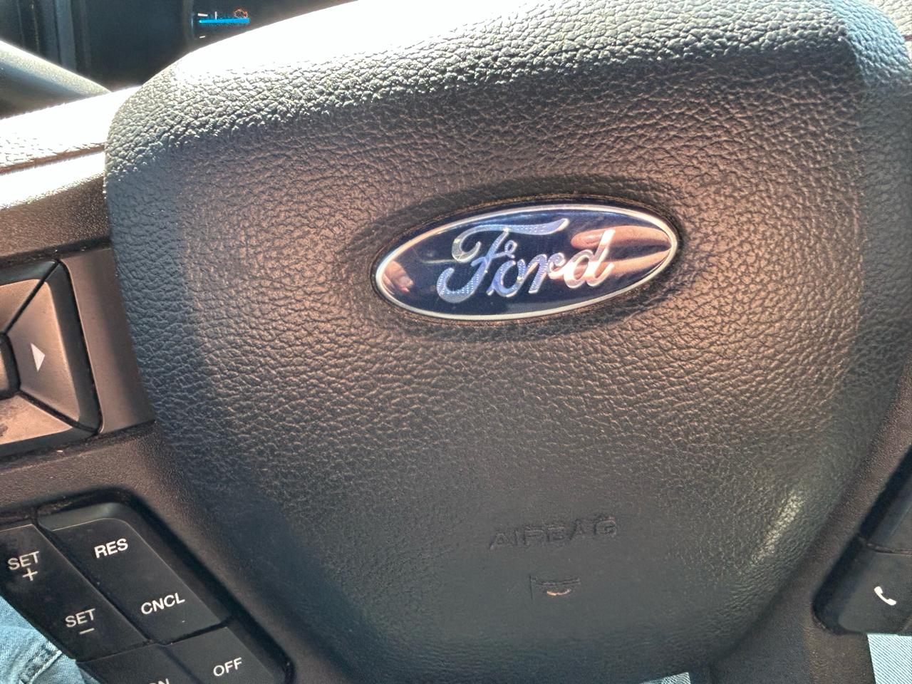 Ford F-150 XL SuperCrew 5.5-ft. Bed 4WD 2015