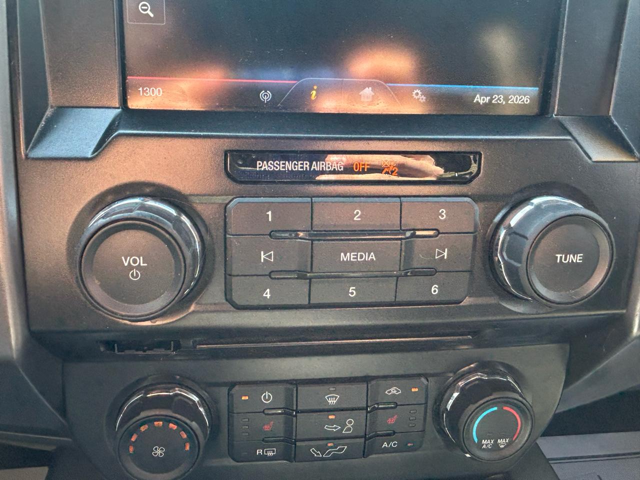 Ford F-150 XL SuperCrew 5.5-ft. Bed 4WD 2015