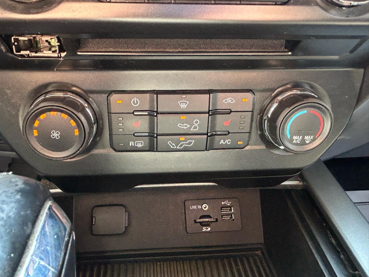 Ford F-150 XL SuperCrew 5.5-ft. Bed 4WD 2015