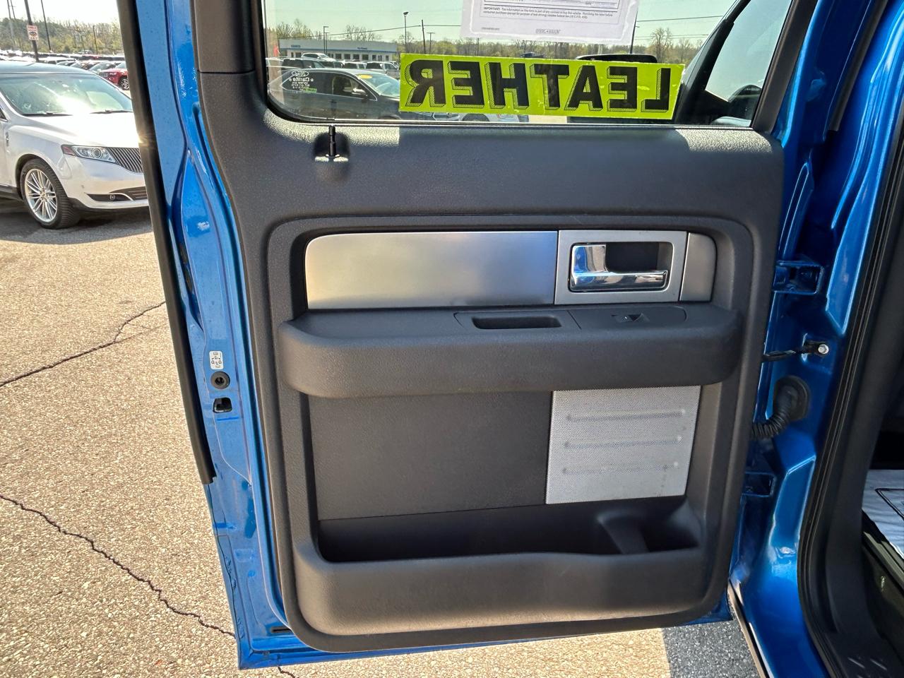 Ford F-150 SVT Raptor SuperCrew 5.5-ft. Bed 4WD 2014